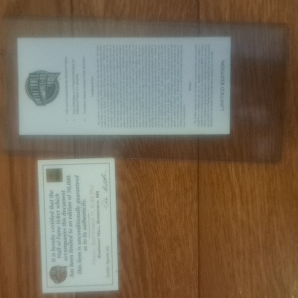 Closet Clarence - Picture 4 of 4